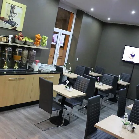 库鲁布斯酒店 3*