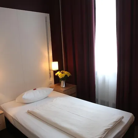 库鲁布斯酒店 酒店 3*