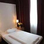 Columbus Hotel 3*